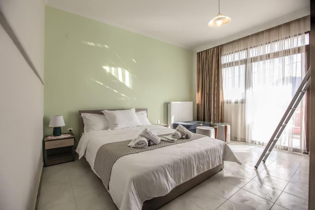 Del Sol #5 Meteora Luxurious Family Suites Kalampáka Buitenkant foto